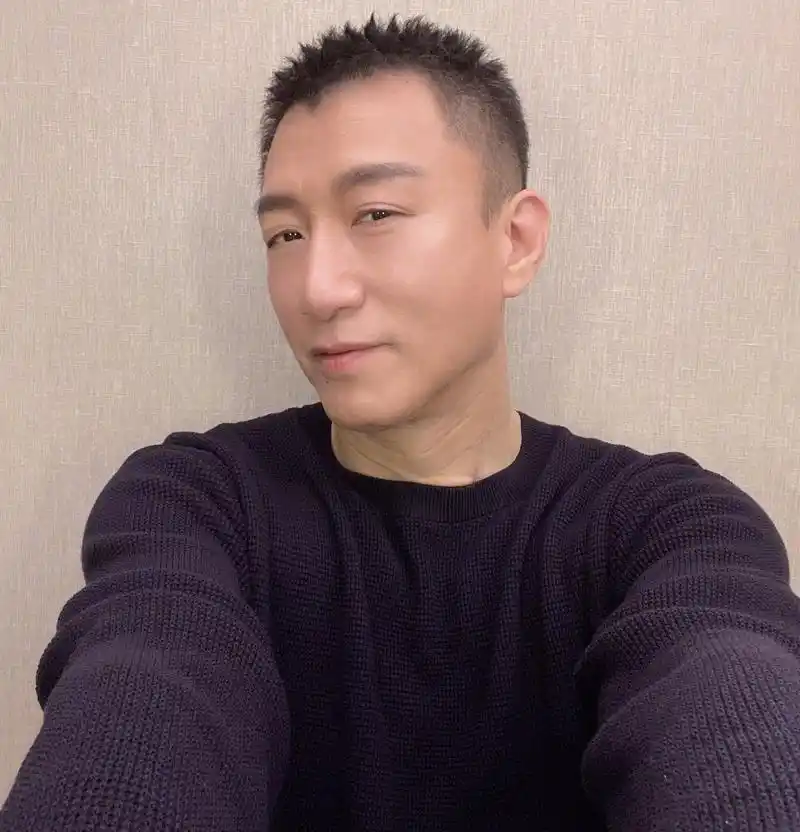 孙红雷扮唐僧的照片曝光,自带喜感,网友:谁还敢吃唐僧肉