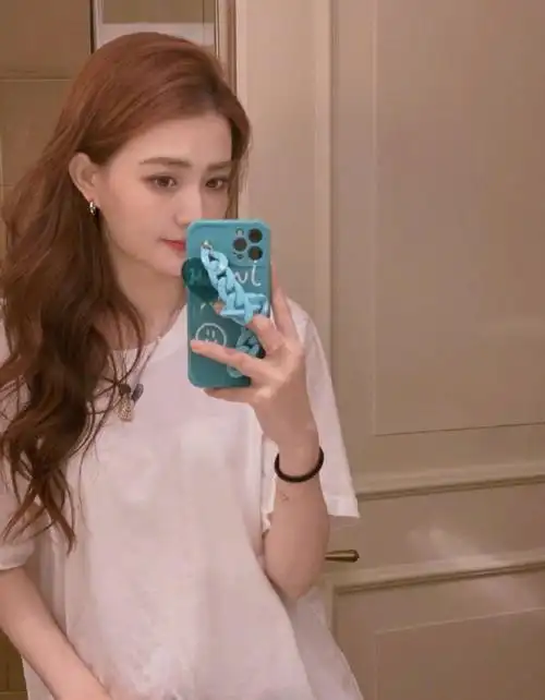 徐璐wink对镜自拍