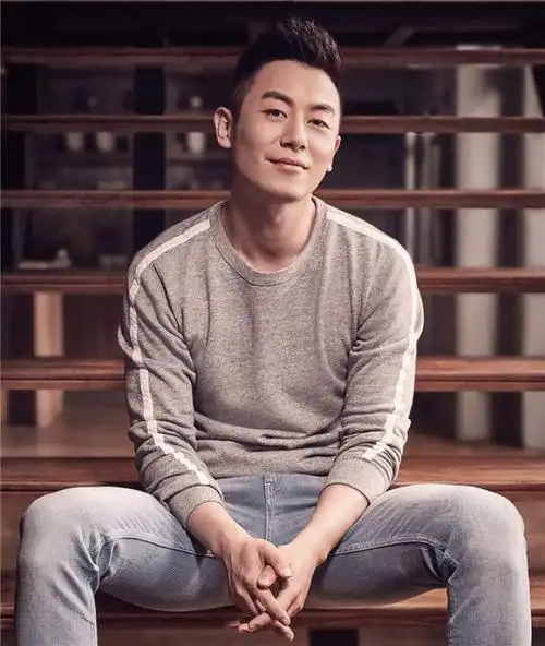 据小编的小编目前圈内还有一堆男演员30好几岁还在混电视剧的基本也就