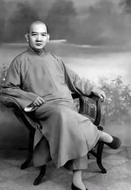 真实的黄飞鸿,竟长这样,颜值和李连杰不分上下!