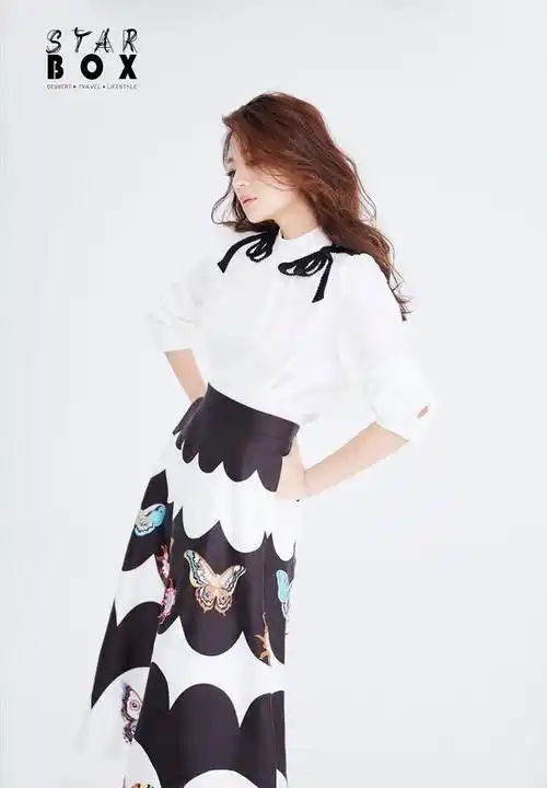 38岁安以轩穿衣真大胆!