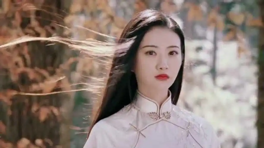 景甜司藤旗袍造型,不愧是"人间富贵花",东方美太绝了