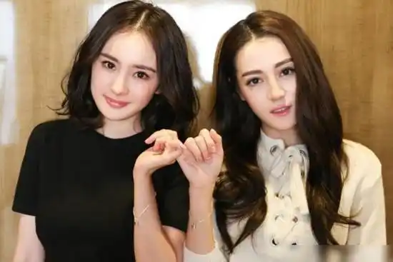 杨幂迪丽热巴
