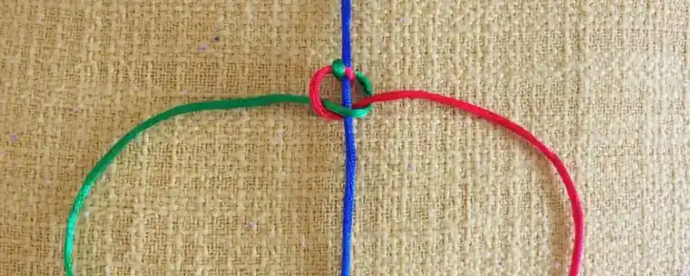 项链绳子末端打结方法