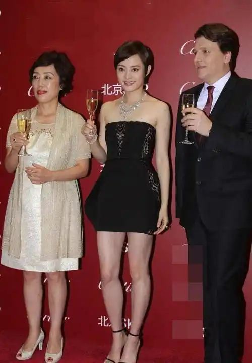 孙俪胖得太雷人了!