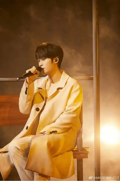 檀健次新代言官宣