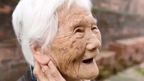 耳朵大,耳垂大的人容易长寿?辟谣:真正能长寿的是3类人