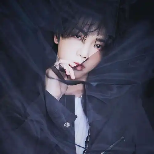 qq头像华晨宇帅气图片超清