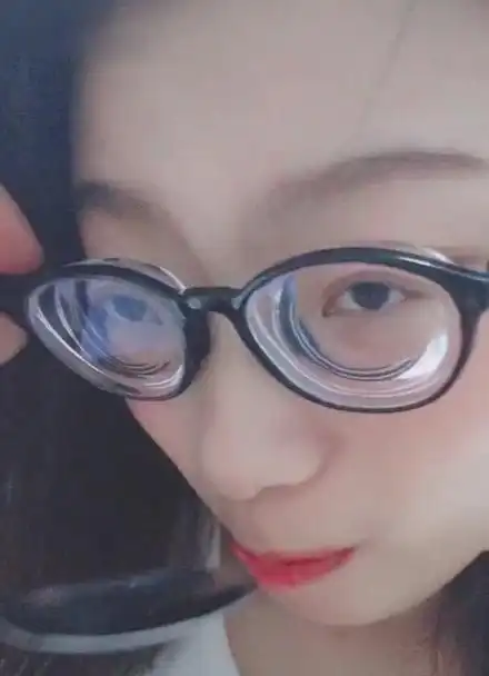 3200度眼镜,全网超高度#近视 #高度近视 #烦恼烦恼烦恼全忘掉 #是时候