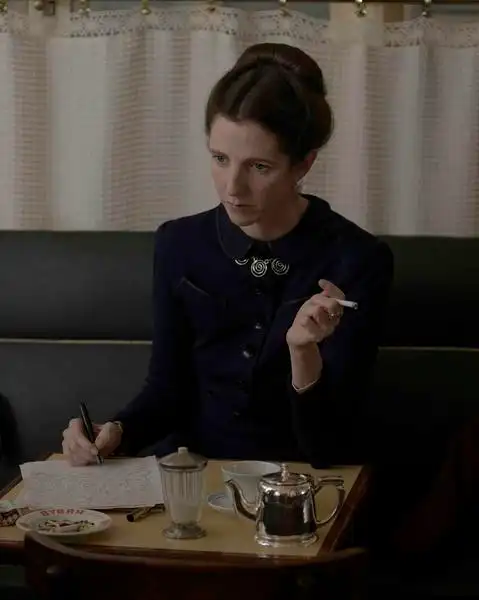 维奥莱特 violette