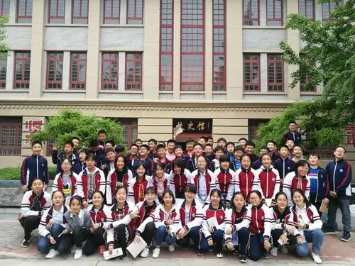 别样班会 ——记2020河南省实验中学文博初三(6)班中考百日誓师动员