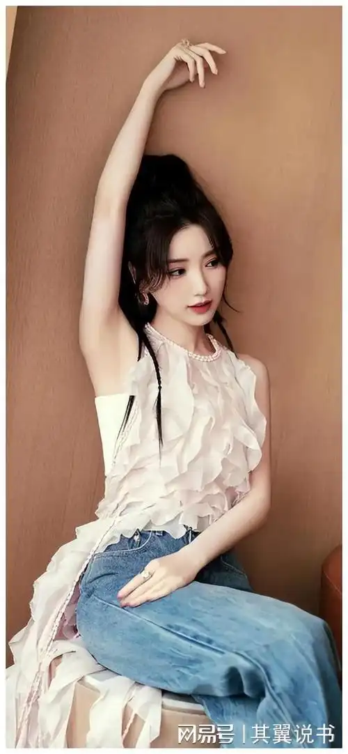 男友"当众"背叛7年后,毛晓彤近况惊艳众人,难怪央视被她折服