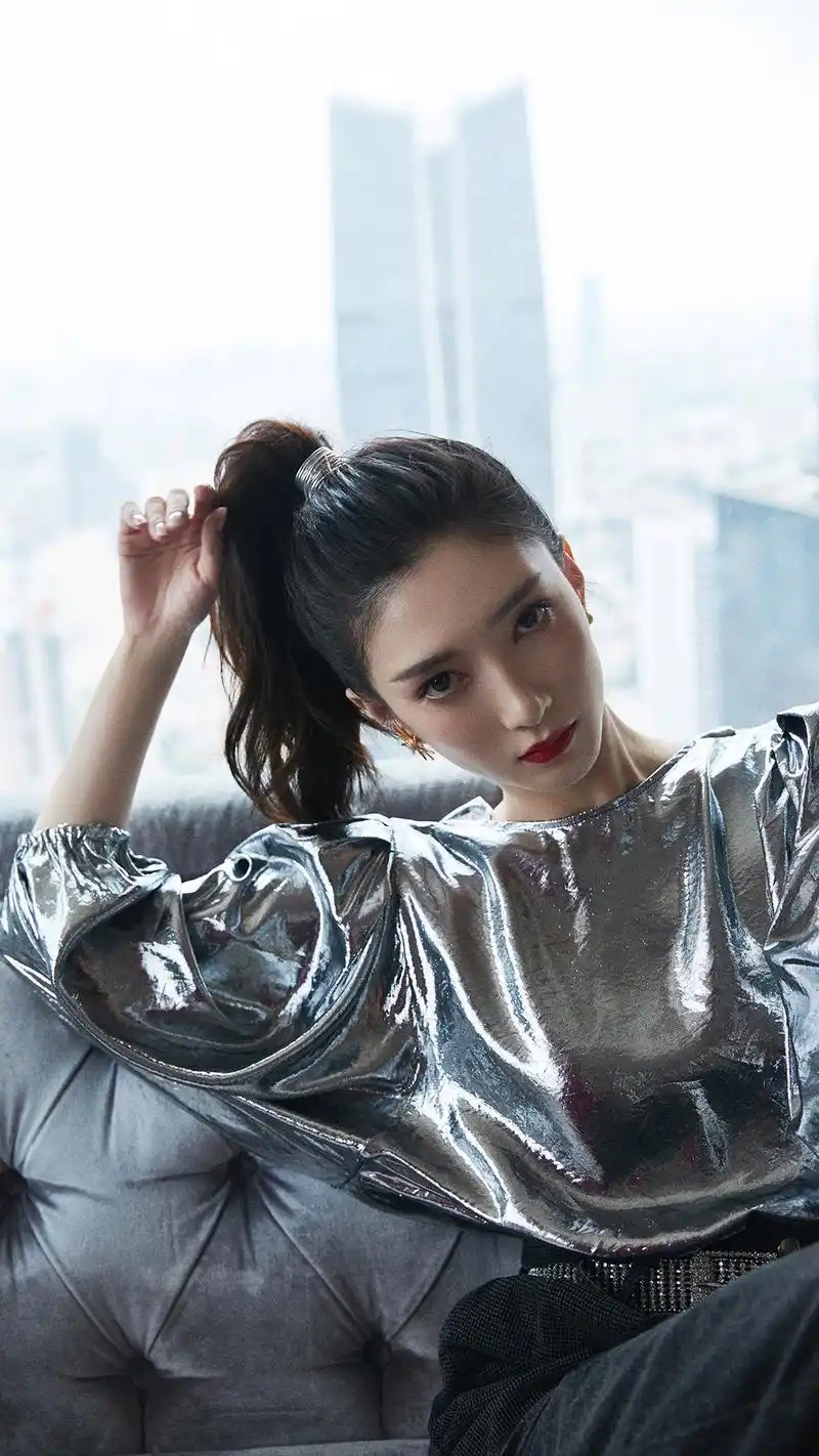 江疏影超a御姐范手机壁纸