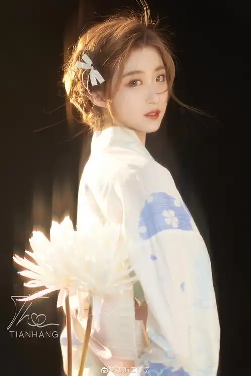 有没有苹果好看的美女壁纸