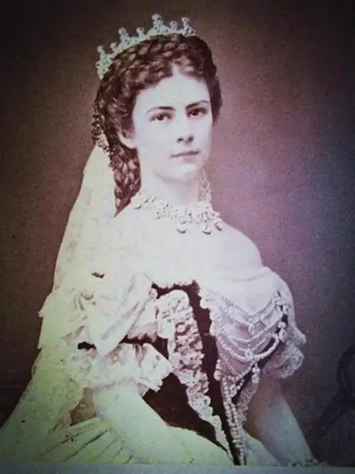 欧洲第一美后"茜茜公主"