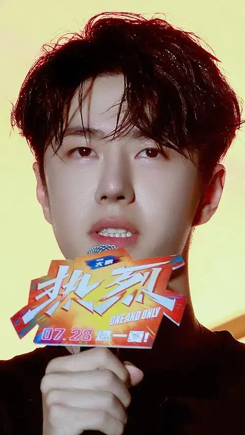 宝宝的牙齿应该上个保险 太像珍珠啦#王一博热烈