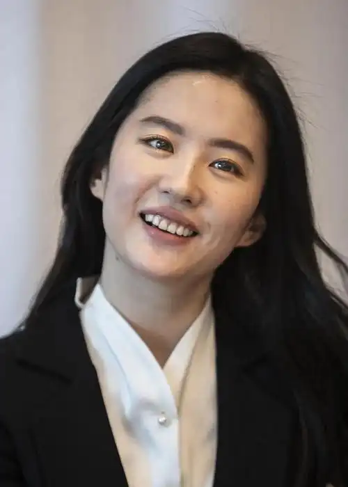 刘亦菲为《花木兰》拍摄的生图曝光,神仙姐姐也抵不住一胖毁所有