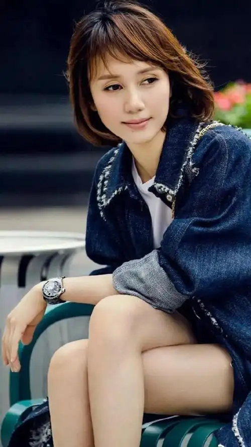 袁泉优雅迷人高清写真