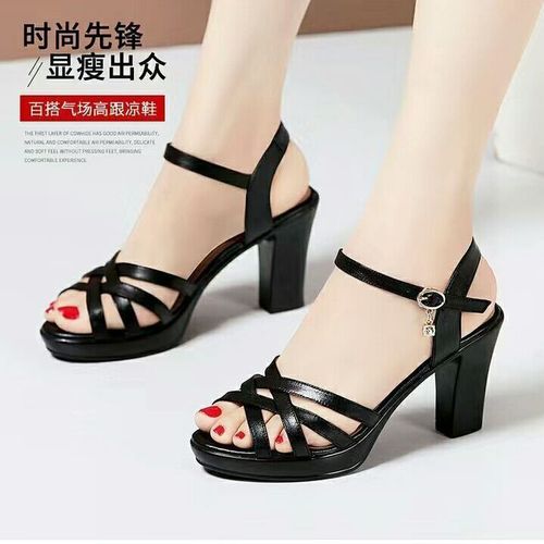 【新款亮皮】凉鞋女鞋夏季新款学生鞋露趾女中粗跟一字带妈妈女鞋