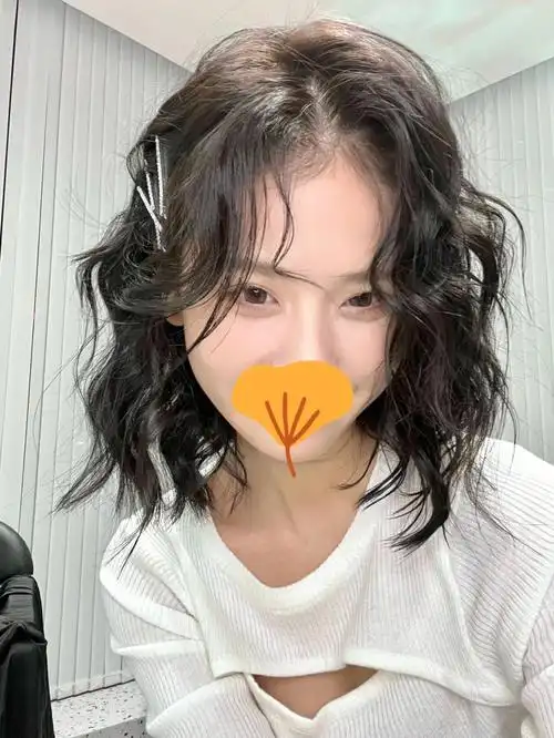 短发卷发短发港风卷发蓬松