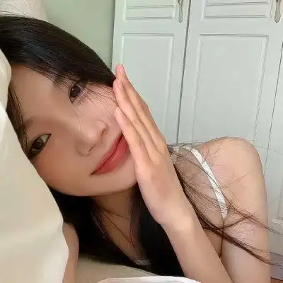 ins高级质感干净精致女生头像图片