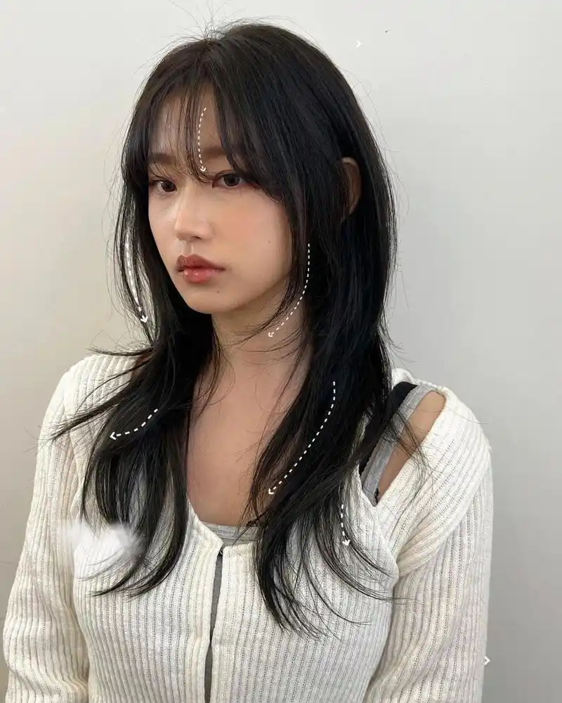 高层次蓬松酷感十足 秒变高颅顶 适合所有女生   不需要打理也好看的