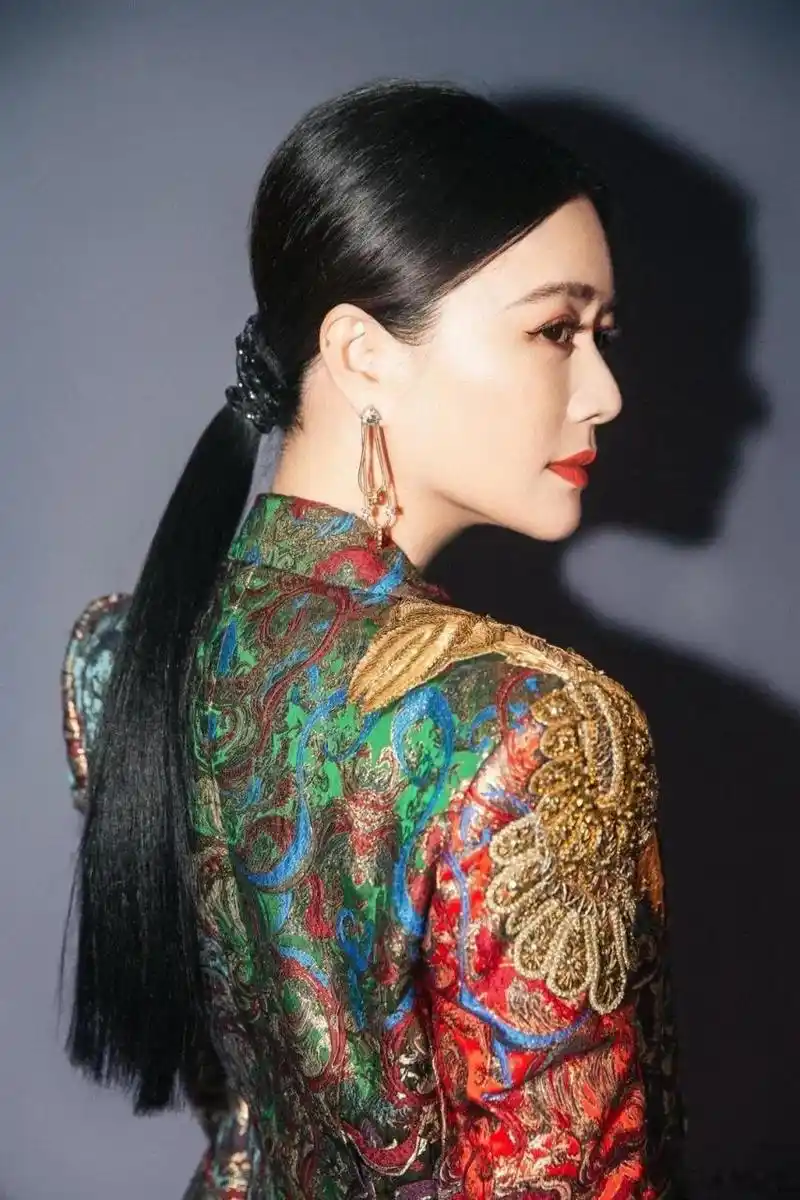 丰腴唯美,性感妩媚,风情依旧,美若天仙,女人味十足