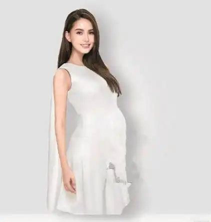 昆凌晒二胎孕照,肤白貌美,四肢纤细,到底是怎么做到的?