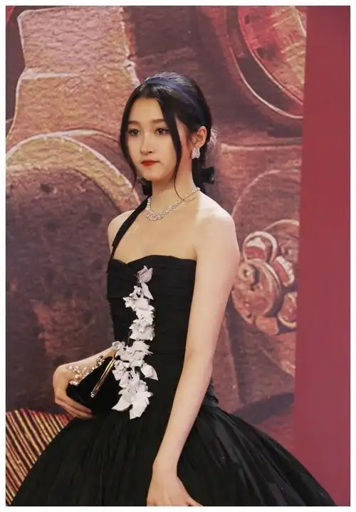 关晓彤一仆二主无极好先生甜蜜暴击影