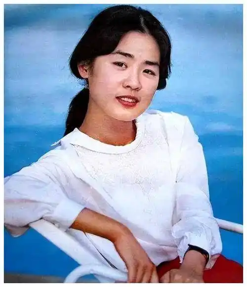 丛珊:从法国婚礼到导演之家,振翅二次化蝶,绽放新生命.