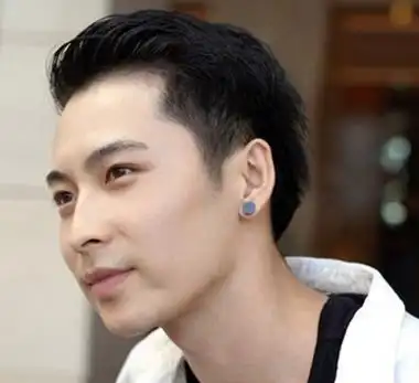 男生秃鬓角的发型