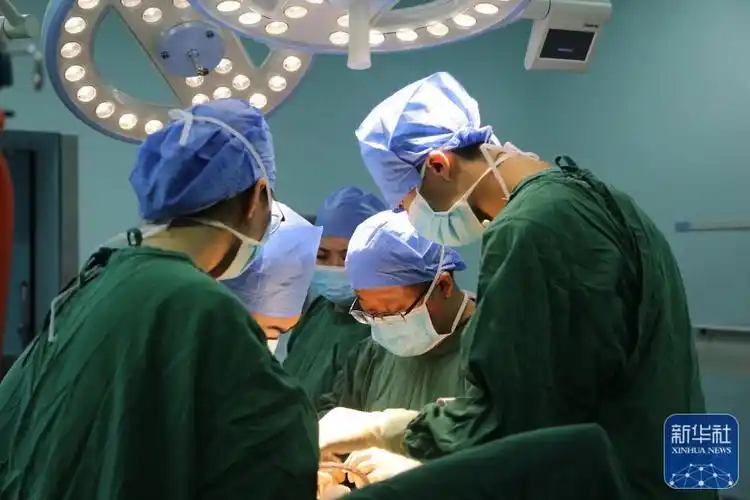 坚守岗位过中秋_凤凰网资讯_凤凰网