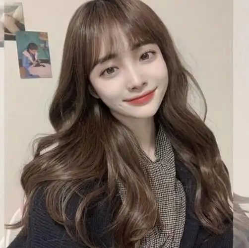 韩式发型女中长发微卷,慵懒感的韩式发型才是女生的最爱
