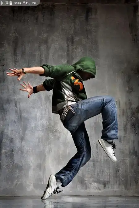 下一图收藏本图下载本图当前图片:街舞少年图片,主题为街舞图片素材