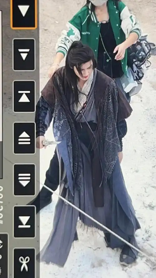 这么多人关心周柯宇古装啊,大帅哥生图精修都帅到不行,宜古宜今90