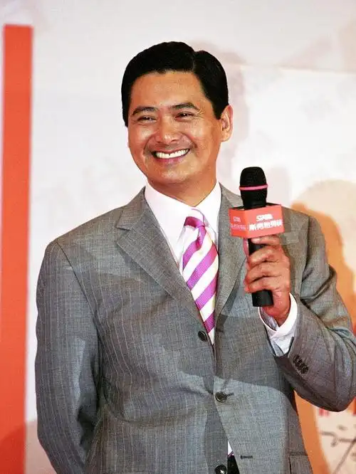 港星男神周润发,儒雅帅气,温暖治愈!