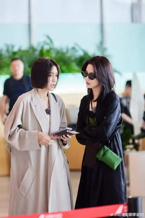 首播亮点 #2:秦岚暴风综艺感太好笑