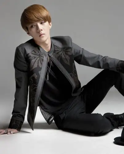 吴世勋/提起伯贤/梦回2012年,当年的世勋 18岁的青涩奶包时期 司马汤