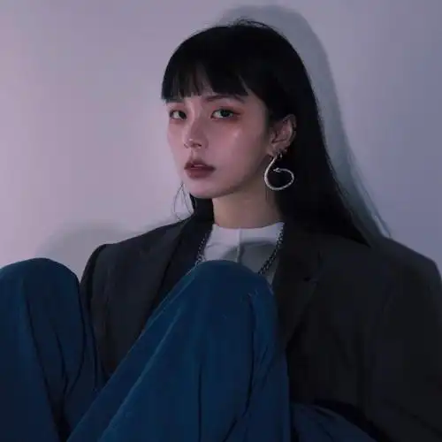 冷酷霸气女头像图片