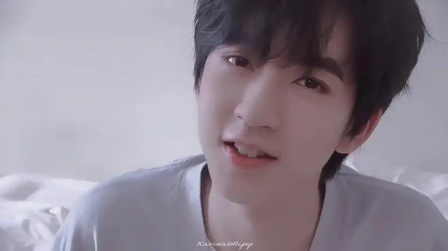 【精灵舞担贺峻霖】贺峻霖《贺峻霖接招吧前辈》《贺峻霖快乐.