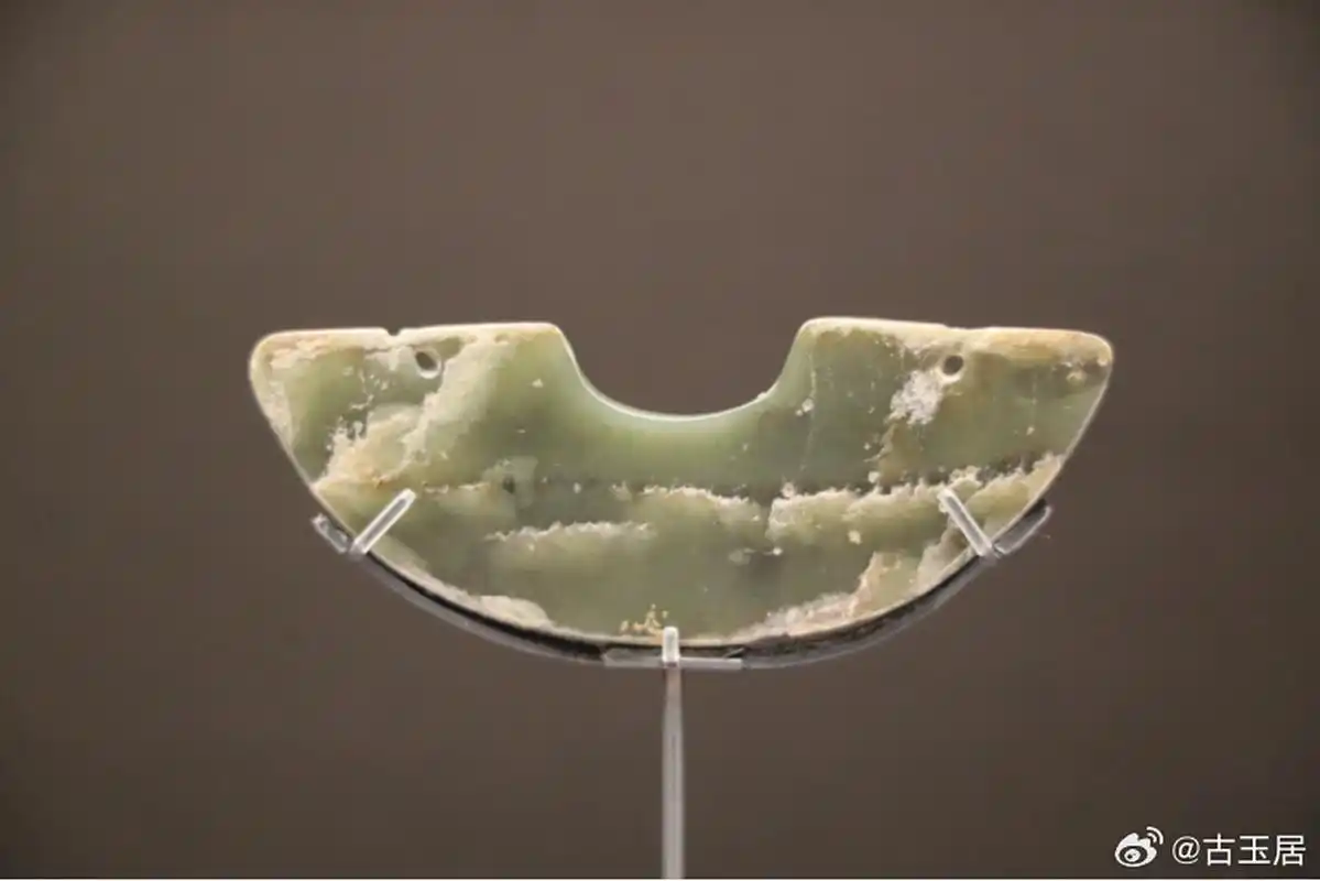 良渚文化玉璜,女性首领的饰品!.