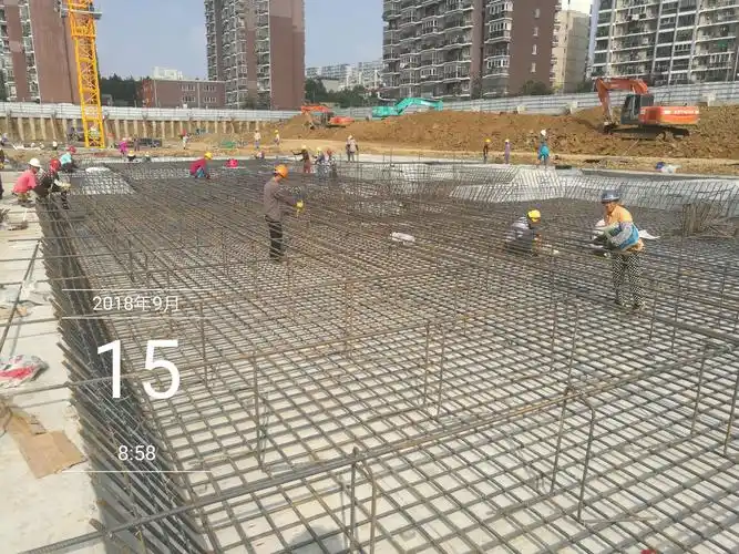 9#楼筏板基础钢筋绑扎