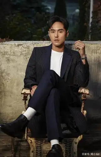 明星阮经天,台湾娱乐圈偶像演员,阳光俊朗,是具有实力的艺人