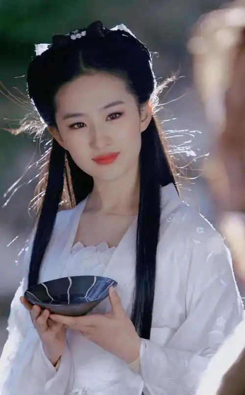 10位惊艳时光的"古装美人",颜值巅峰时都是一眼万年,难以忘怀
