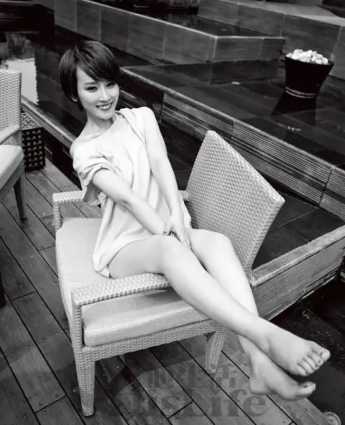 谢楠挑战s诱惑 《他生活》性感绽放