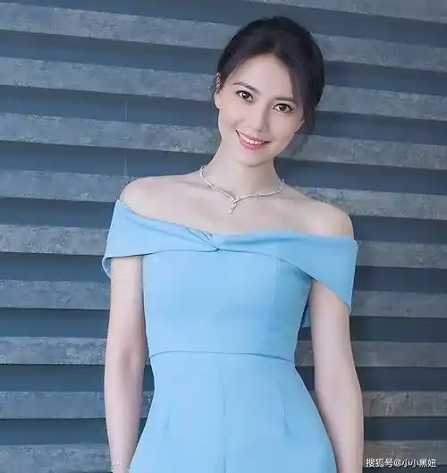 44岁的高圆圆美貌惊艳!网友惊呼太美了!_身材_形象_感觉