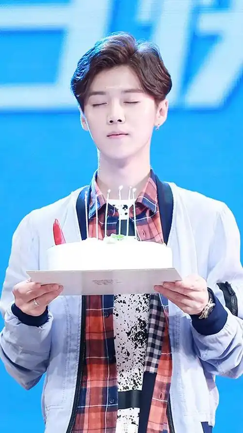 生日27岁蛋糕图鹿晗