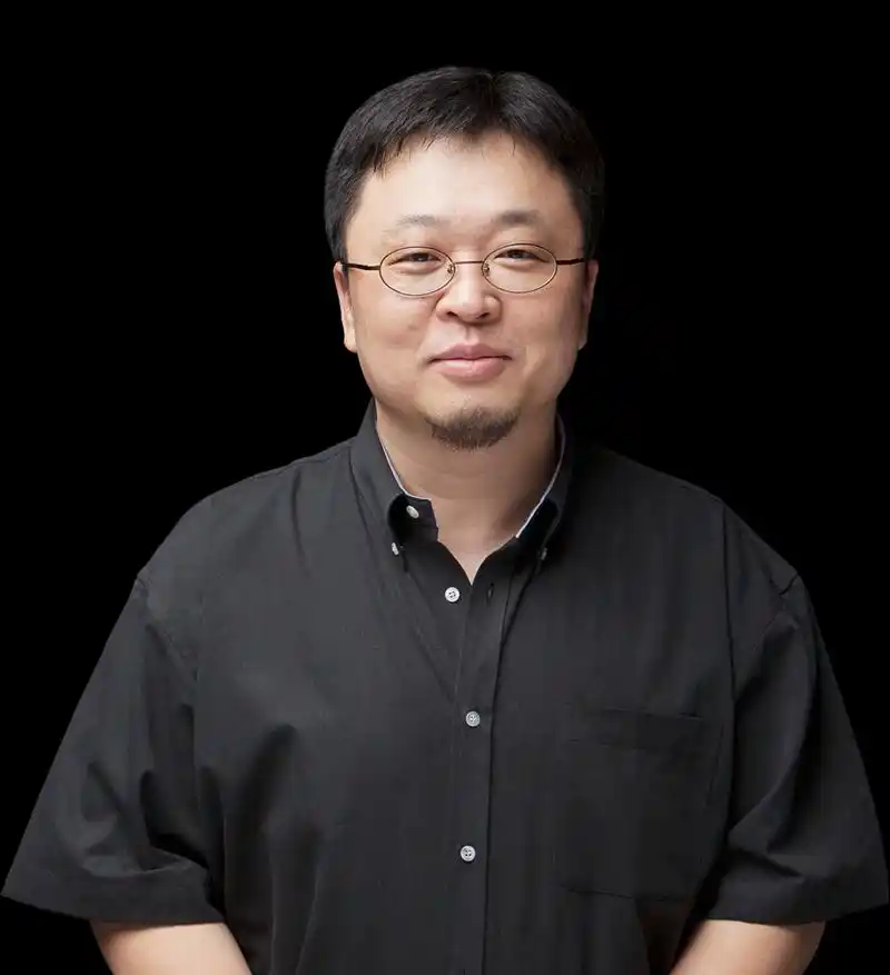 这背后,是无数的官司纠纷罗永浩罗永浩头像罗永浩 罗永浩个人简短经历