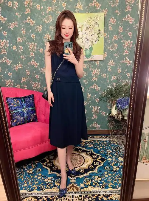 ootd拉夫劳伦藏青色锁扣连衣裙