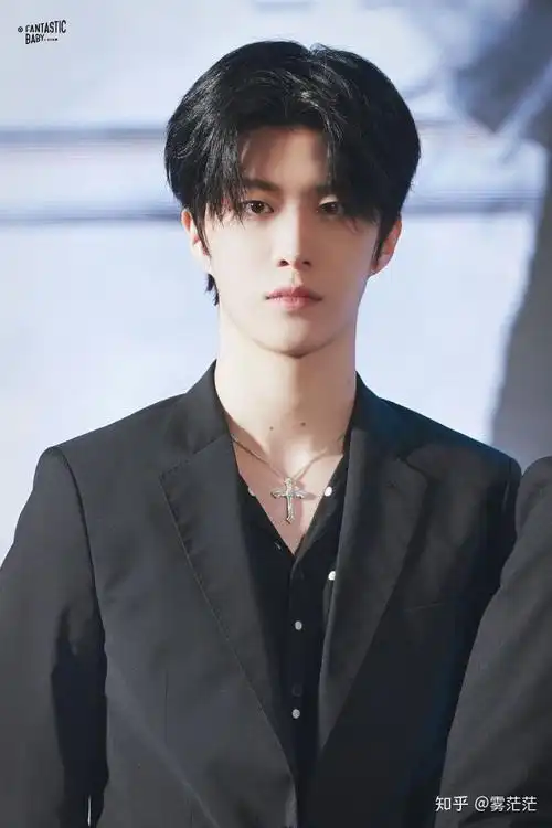 范丞丞有没有惊为天人的帅气壁纸和出圈神图